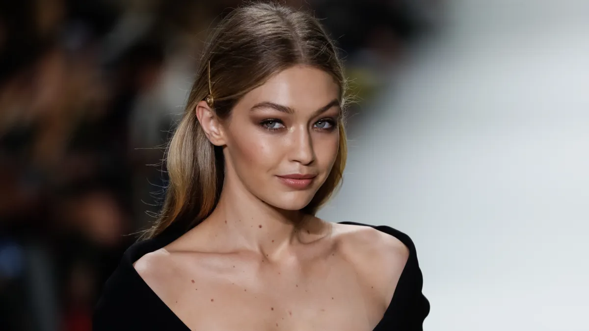 Gigi Hadid, Charlotte Tilbury Supermodel Body Shimmer