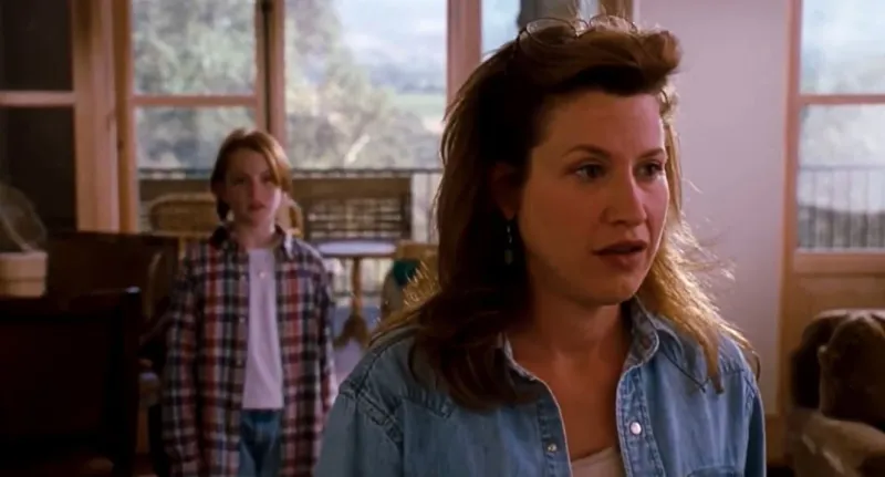 Abbott Elementary's Lisa Ann Walter: Kids Know Me From 'Parent Trap'