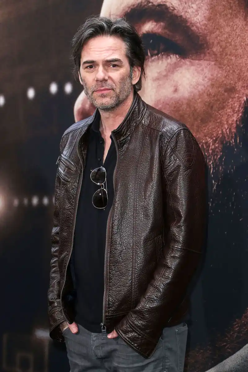 Billy Burke Twilight Cast Dating Histories