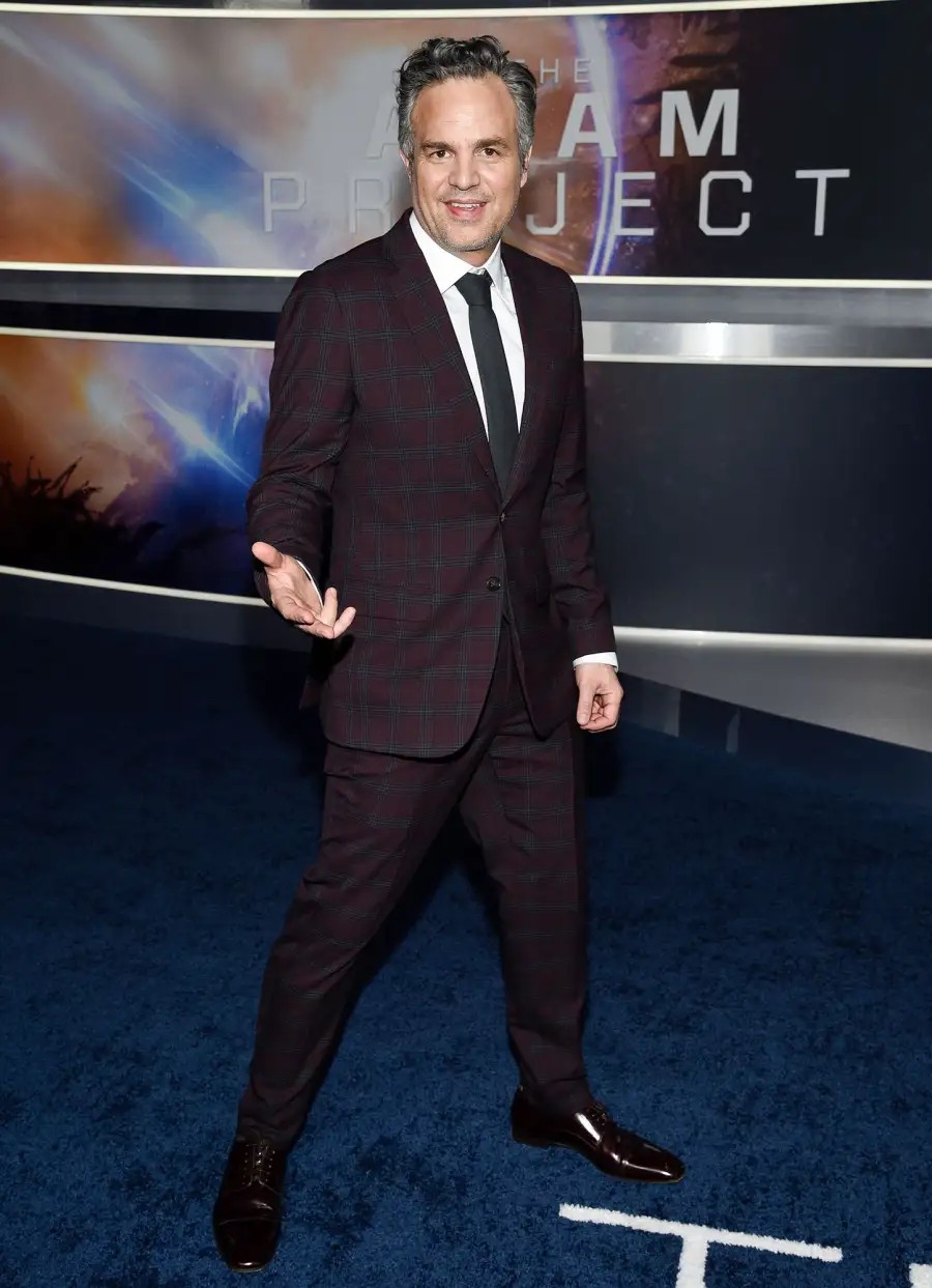 Blake Lively Shut Down Red Carpet Pastel Versace Gown Mark Ruffalo