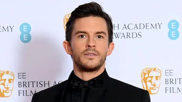 Bridgerton’s Jonathan Bailey Reflects on ‘Embarrassing’ Wardrobe Malfunction