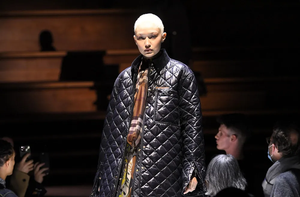 Color Chameleon Gigi Hadids Latest Hair Transformation Has Us Speechless