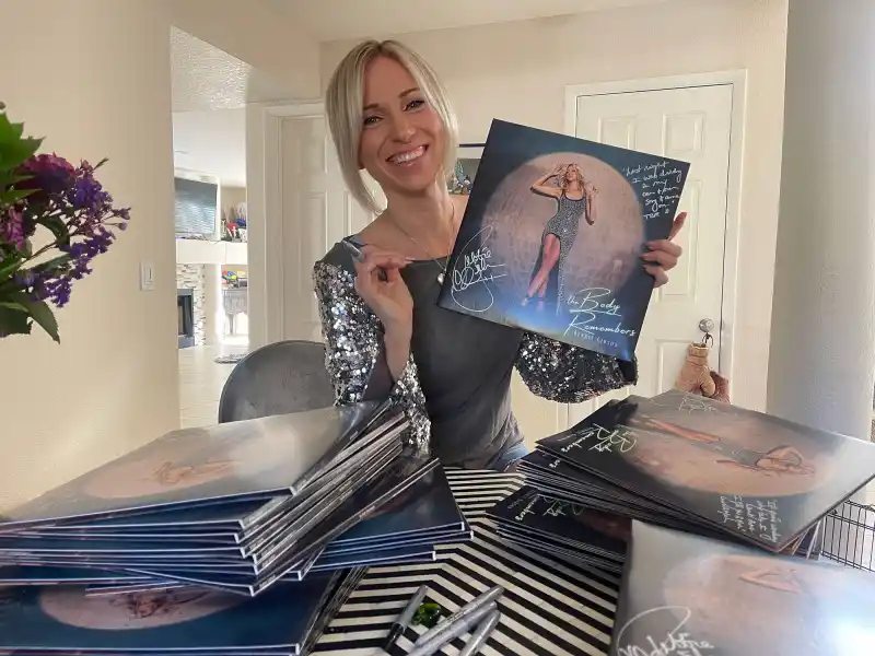 Debbie Gibson Inside a Day in My Life