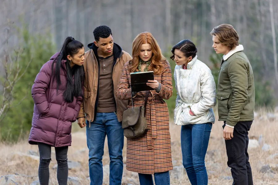 Everything to Know About Season 4 of The CWs Nancy Drew