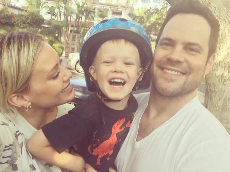 Hilary Duff Family Album Photos Her Kids With Mike Comrie Matthew Koma