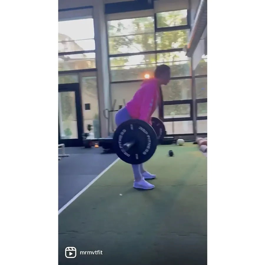 Hitting the GymPregnant Bre Tiesi Baby Bump Album Ahead of 1st Baby With Nick Cannon 7