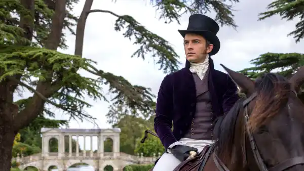 How Anthony Bridgertons Sideburns Play an Important Role in Season 2