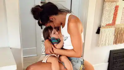 ‘'I Love Being a MILF’! Bachelor's Bekah Martinez's Breast-Feeding Photos
