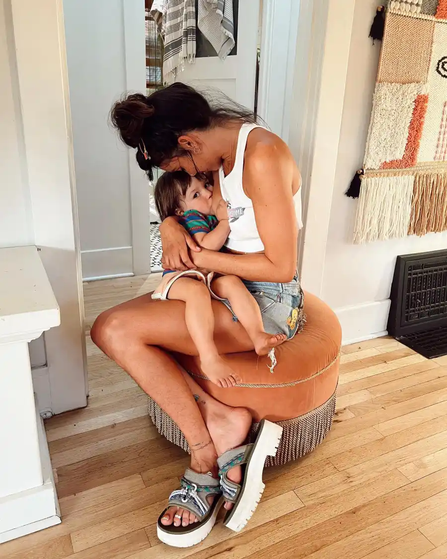 ‘'I Love Being a MILF’! Bachelor's Bekah Martinez's Breast-Feeding Photos
