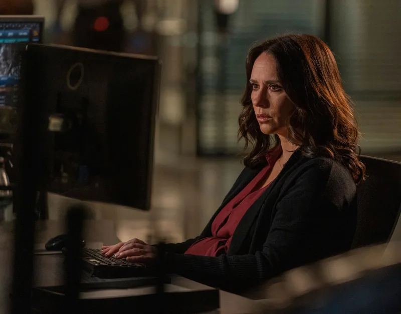 Is Jennifer Love Hewitt Coming Back to 911 During Season 5