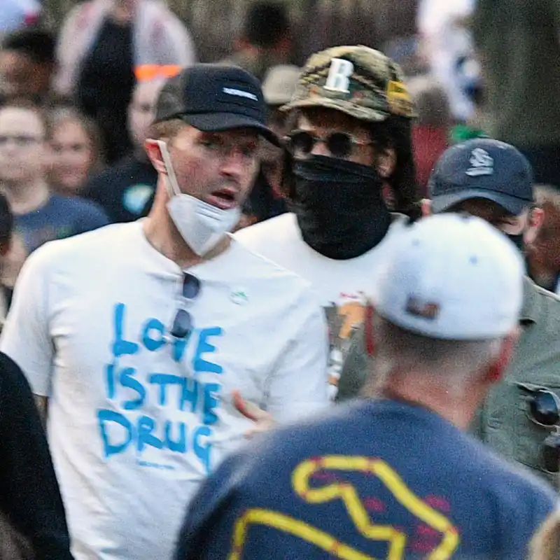 Jay-Z Takes Blue Ivy to Disneyland With Dakota Johnsons, Chris Martin and His Teens