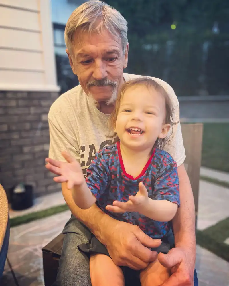 Jenna Dewan and Steve Kazee Son Callum Meets His Grandpa for 1st Time 04