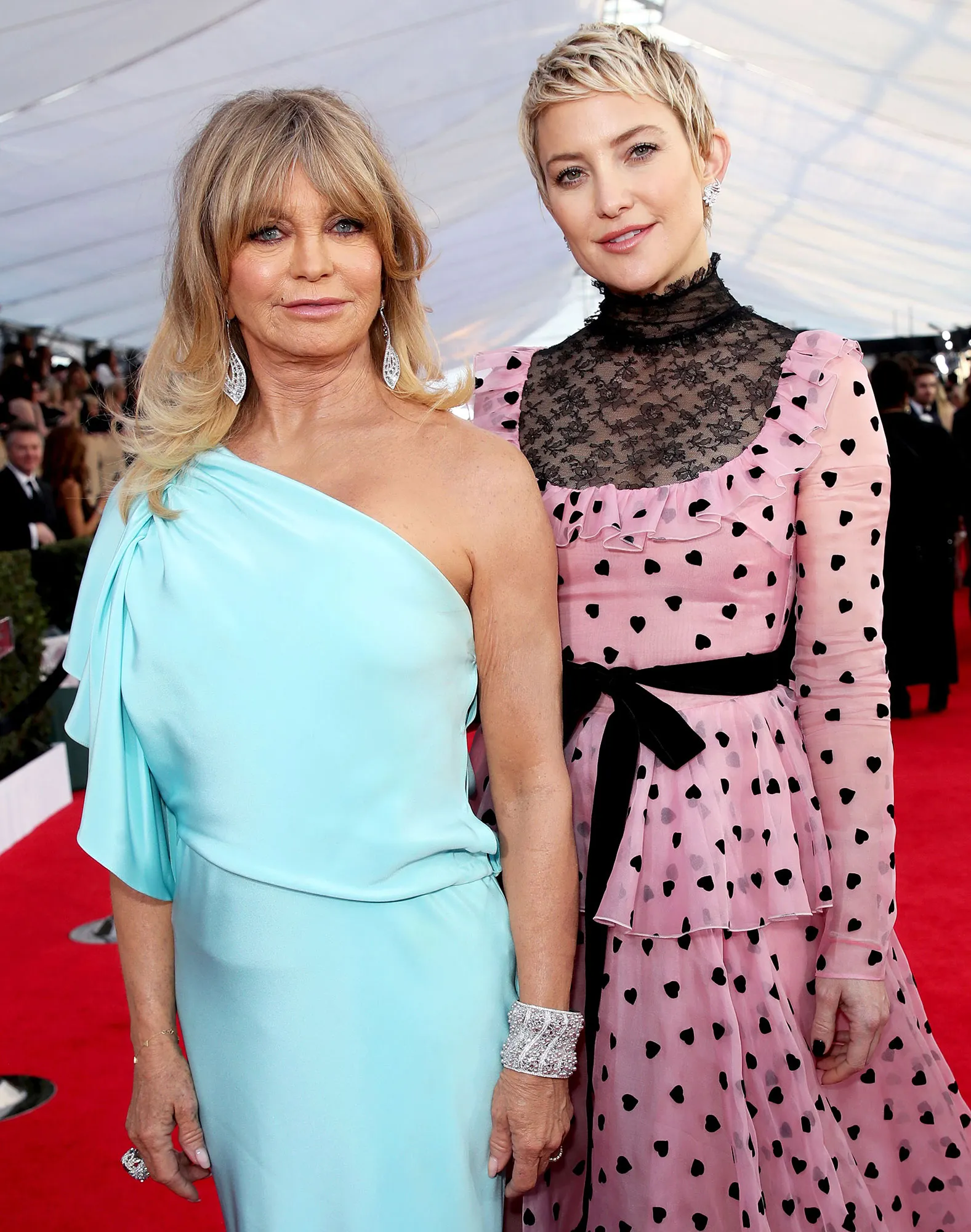 Kate Hudson and Goldie Hawn Are Mother Daughter Goals in Stuart Weitzmans Campaign