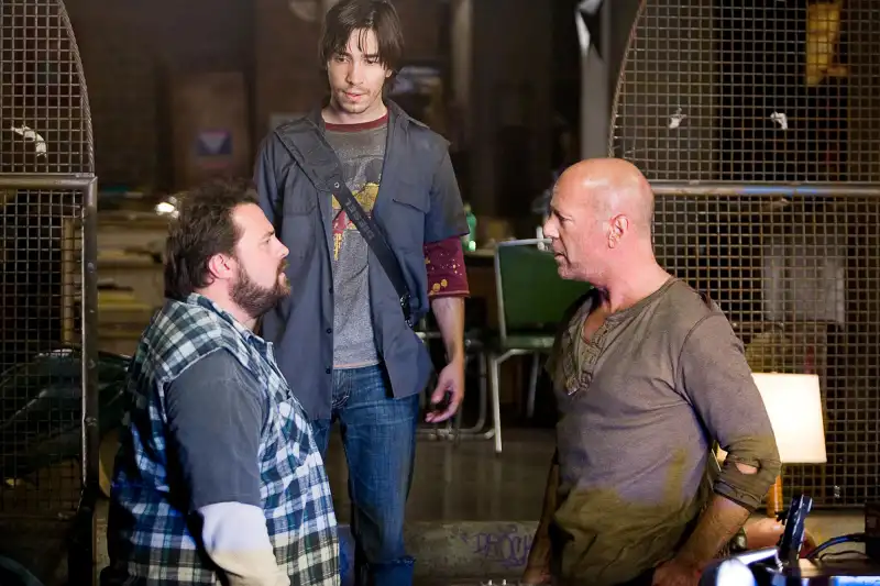 Kevin Smith Apologizes to Bruce Willis for Past Comments 3