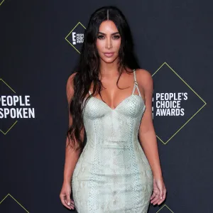 Kim Kardashian Makes 1st Public Appearance Since Being Declared Single 4