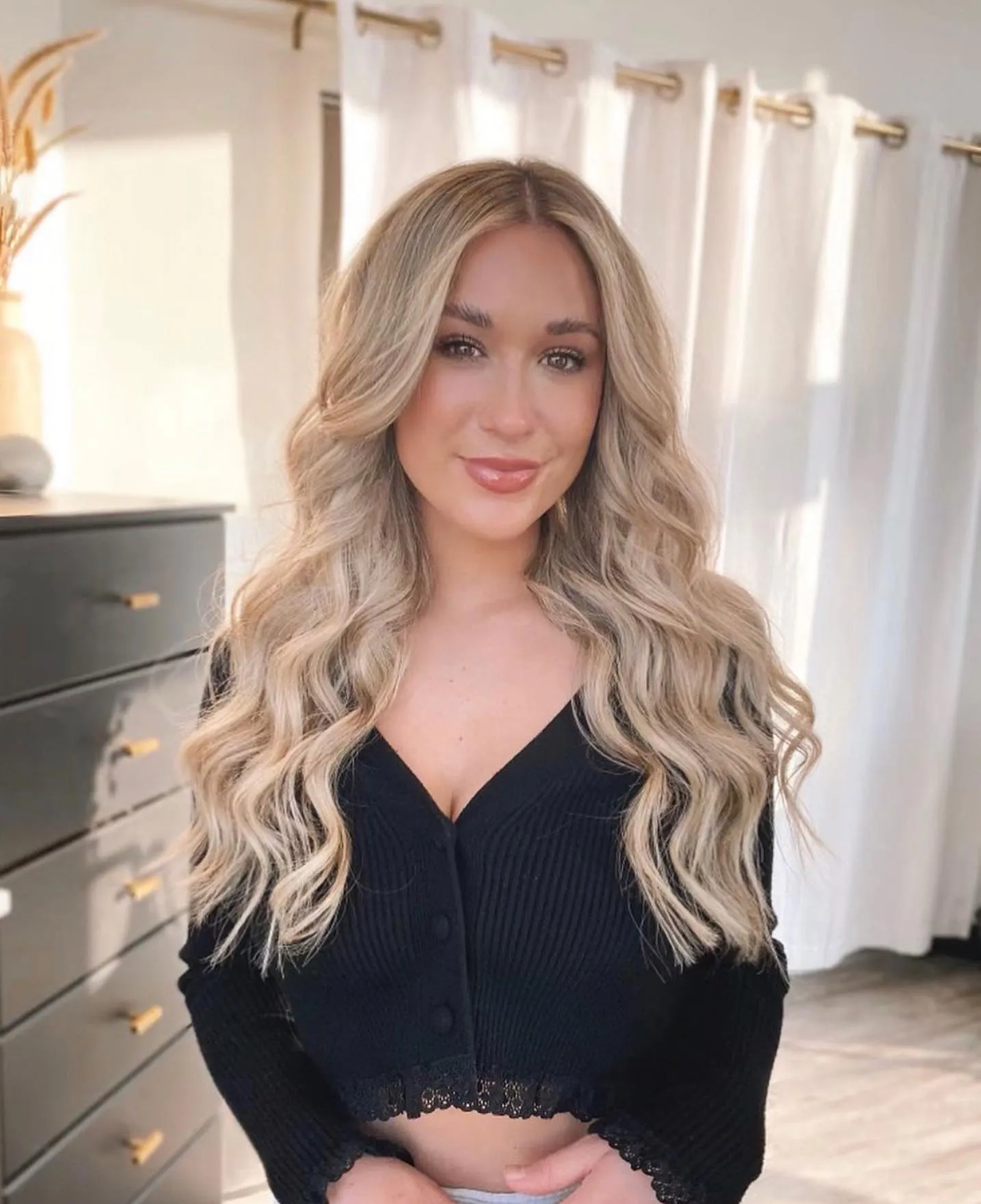 Manicure Mayhem Bachelor Nation Can’t Stop Talking About Rachel Recchia’s Missing Nail