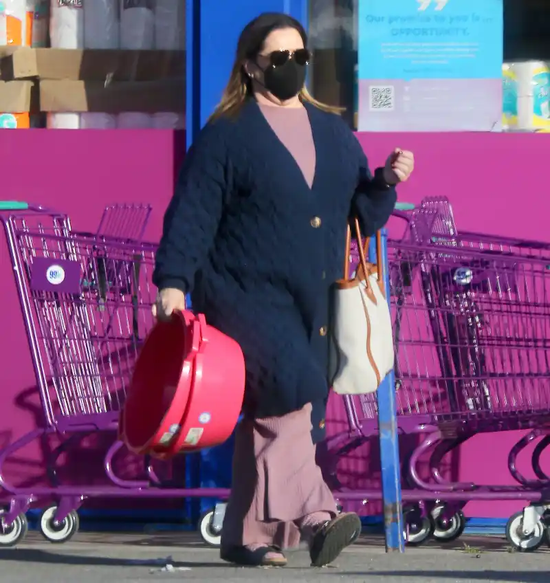 Melissa McCarthy They Look For Bargins Just Like Us