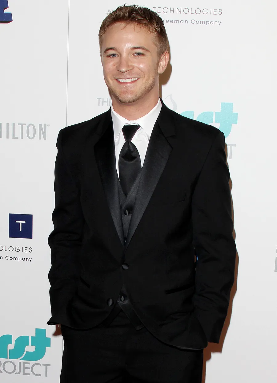 Michael Welch Twilight Cast Dating Histories