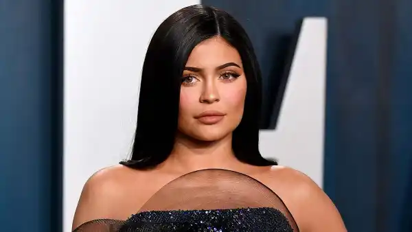 Moms Night Out Kylie Jenner Was In Great Spirits 6 Weeks Postpartum