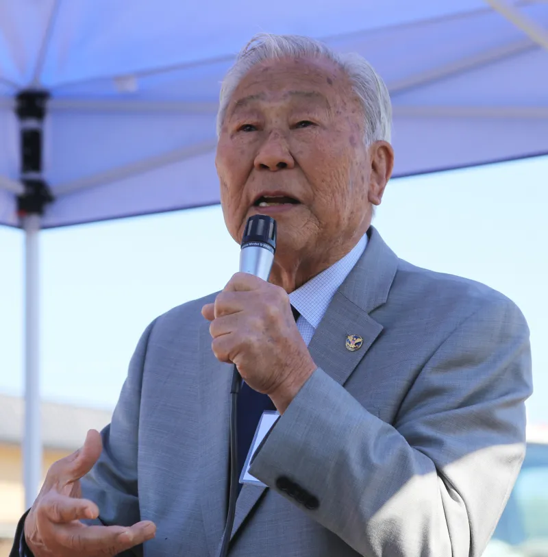 New Girl Ralph Ahn Dies 95 Jake Johnson More Pay Tribute