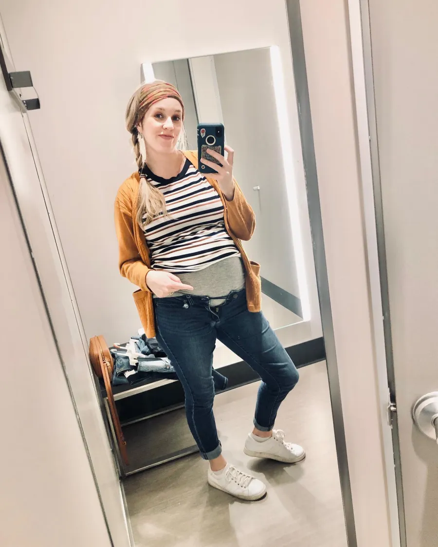 Pregnant Jill Duggar Buys Maternity Jeans Ahead of 3rd Baby’s Arrival