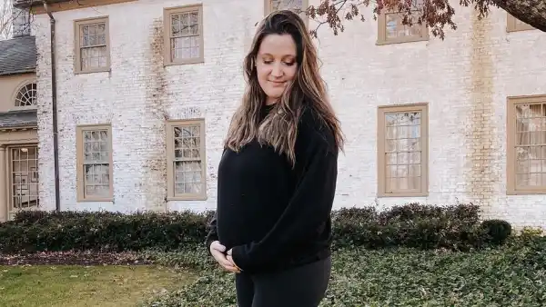 Pregnant Tori Roloff Feels ‘Huge,’ Doesn’t Fit Into Maternity Clothes Anymore: ‘Am I Done Yet?’