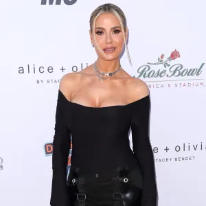 RHOBH’s Dorit Kemsley’s Triple Ponytail Is an Actual Work of Art