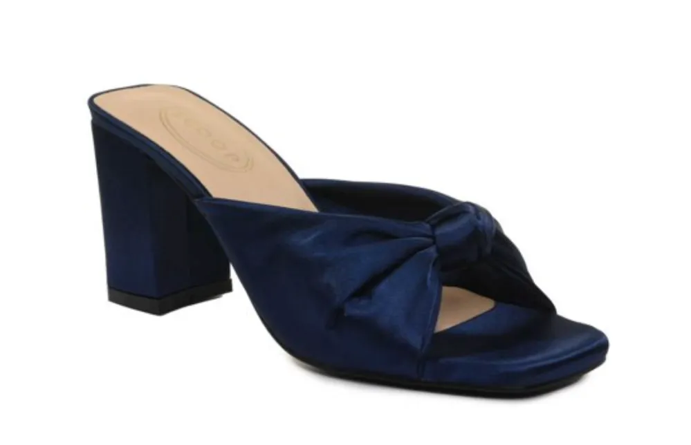 Scoop Women's Knotted Block Heel Sandals