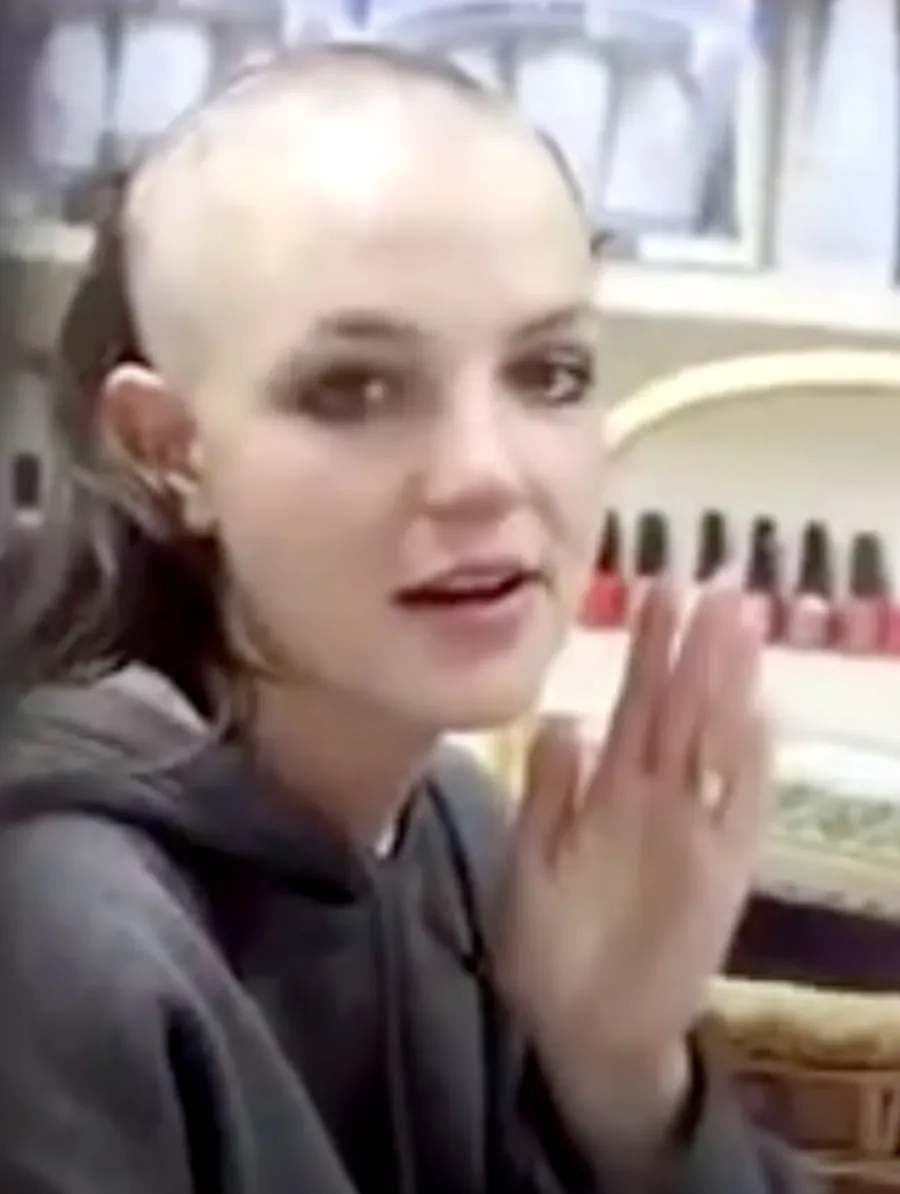 Stars With Shaved Heads Britney Spears