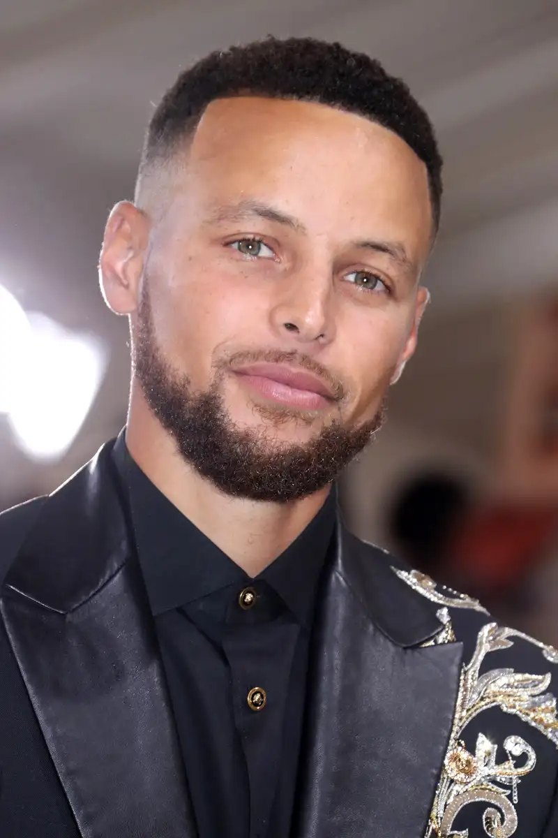 Stephen Curry Celebs React to Will Smith Slapping Chris Rock at Oscars 2022