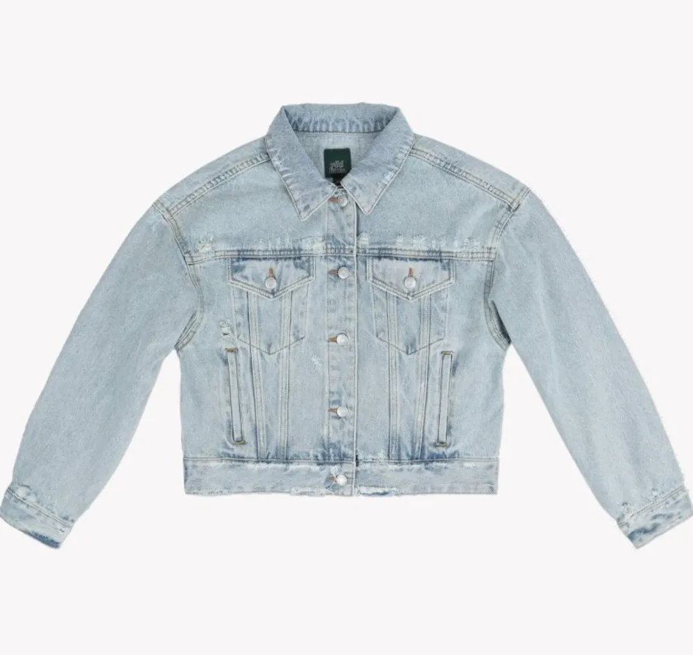 Wild Fable&trade; Cropped Denim Trucker Jacket
