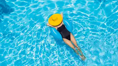 flattering-swimwear