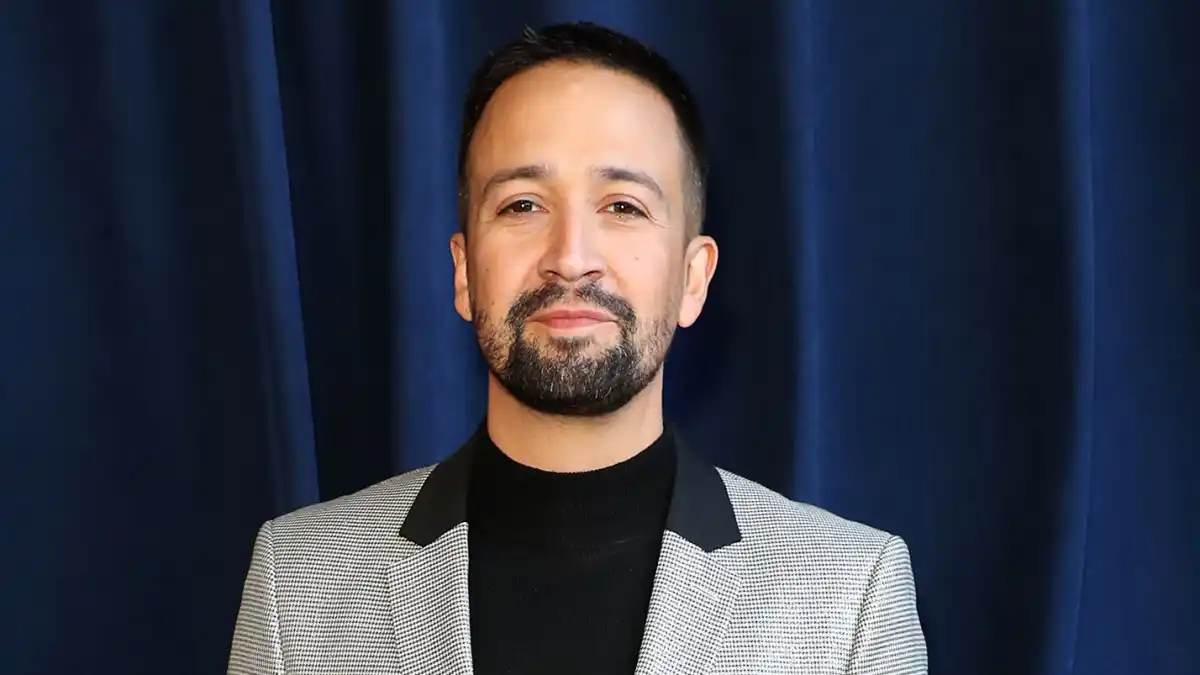 Lin-Manuel Miranda Will Not Attend 2022 Oscars After Wife Vanessa Nadal Tests Positive for COVID: 'Doing Fine'