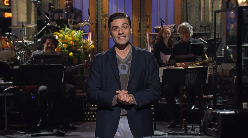 Oscar Isaac Jokes About Manifesting Marvel&rsquo;s &lsquo;Moon Knight&rsquo; Role in &lsquo;Saturday Night Live&rsquo; Hosting Debut