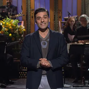 Oscar Isaac Jokes About Manifesting Marvel’s ‘Moon Knight’ Role in ‘Saturday Night Live’ Hosting Debut