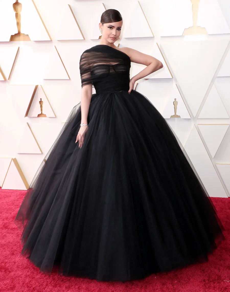 oscars 2022 red carpet Sofia Carson