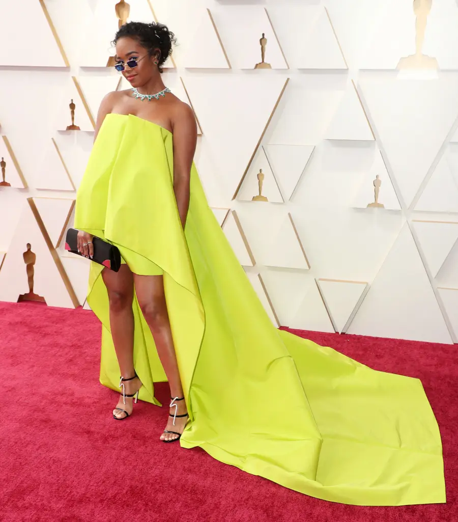 oscars 2022 red carpet H.E.R.