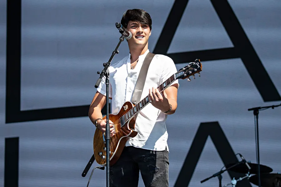 American Idol Winner Laine Hardy Receives Arrest Warrant 5