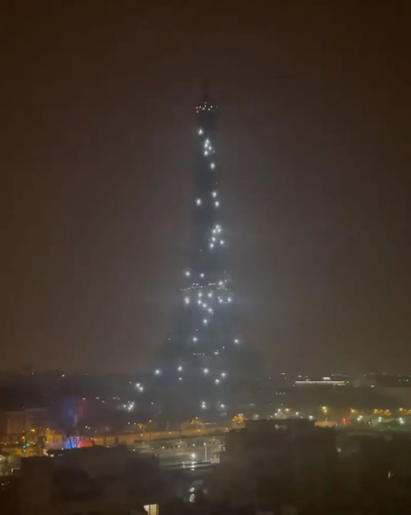 Avril Lavigne and Mod Sun Are Engaged After 1 Year of Dating