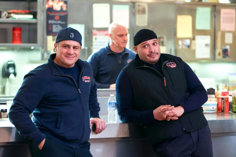 Chicago Fires Joe Minoso Teases Cruzs Family Dynamic After Rescuing Javi