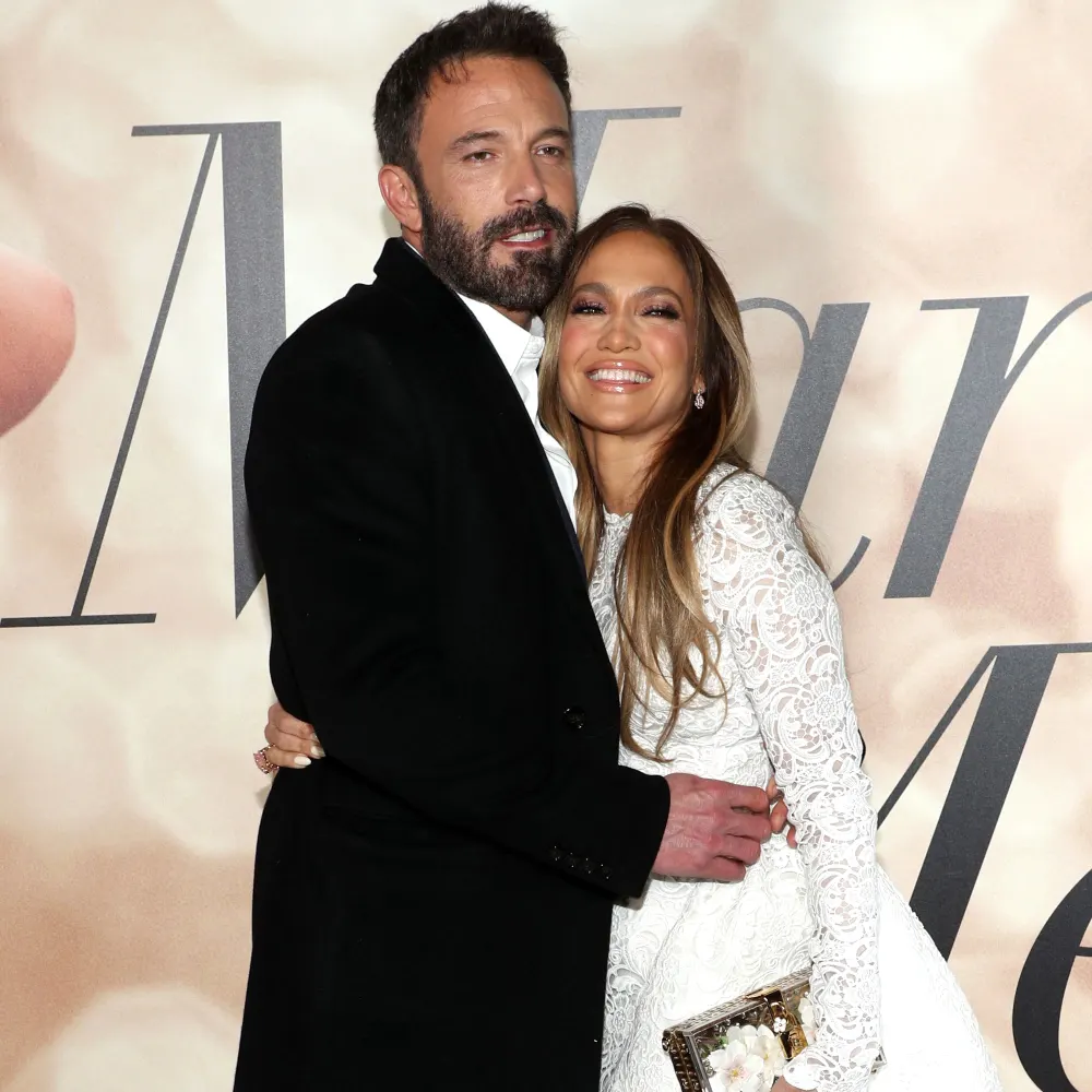 Compare Jennifer Lopez&rsquo;s Engagement Rings From Ben Affleck: 2002 vs. 2022