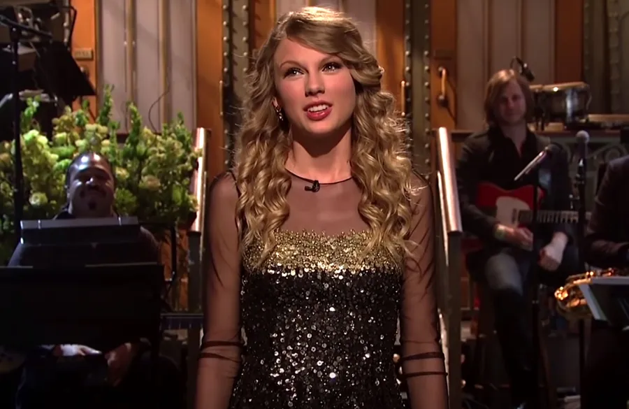 Double Duty! Celebs Who've Been Host, Musical Guest on Same 'SNL' Episode