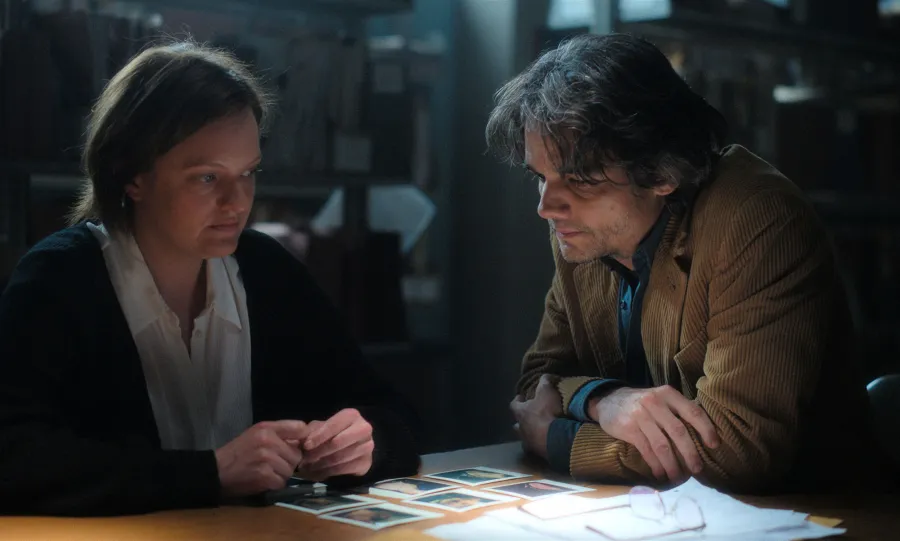 Elisabeth Moss Is a Reality Challenged Detective in Shining Girls