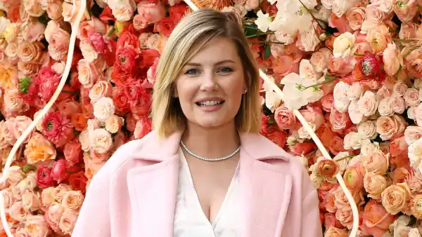 Elisha Cuthbert Says Happy Endings Probably 'Should Have Started on a Streaming Service