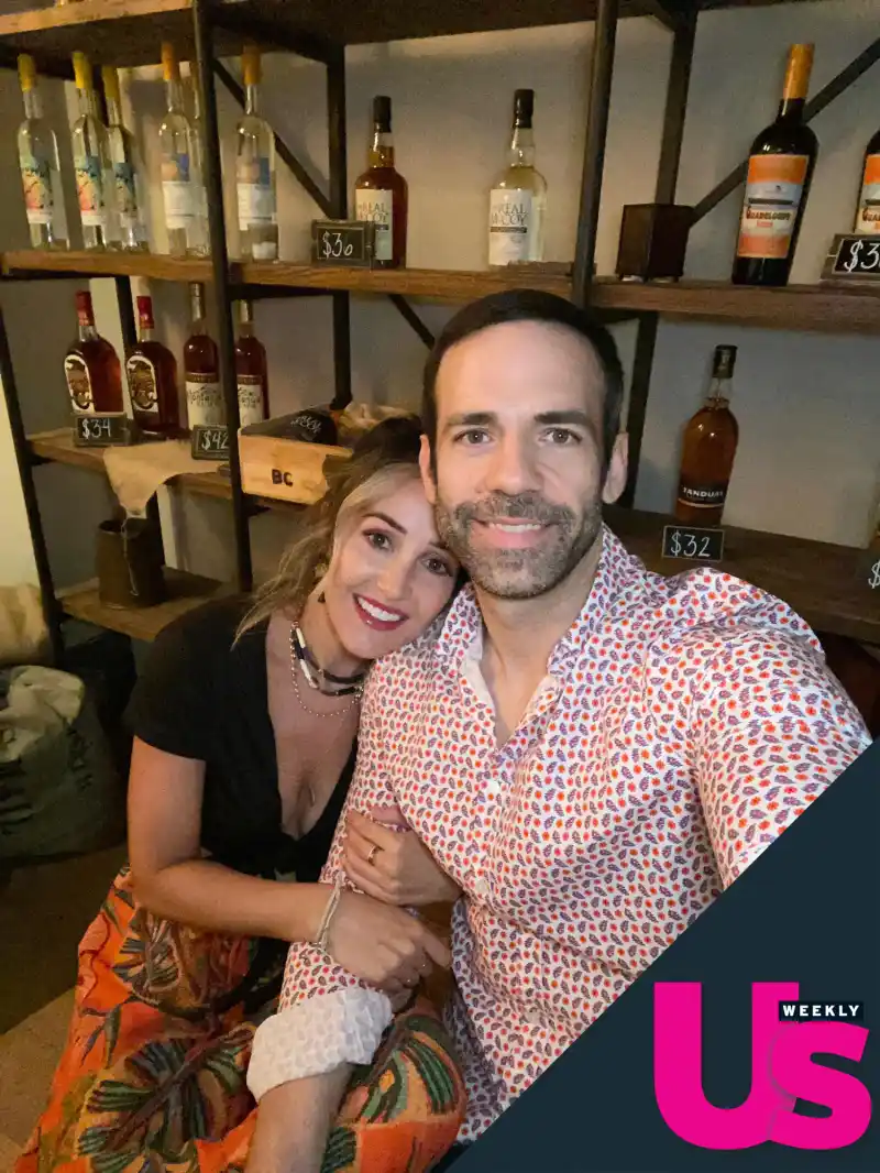 Former Bachelorette Ashley Hebert’s Boyfriend Is Food Blogger ​​Yanni Georgoulakis: 5 Things to Know