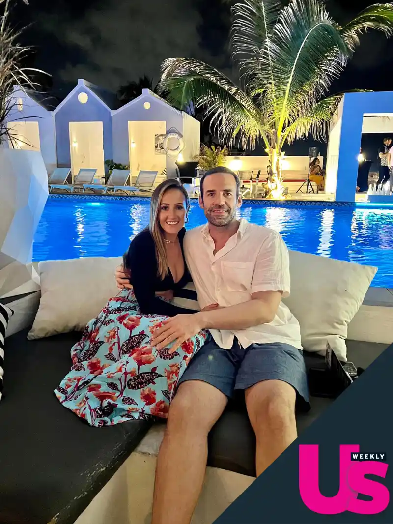 Former Bachelorette Ashley Hebert’s Boyfriend Is Food Blogger ​​Yanni Georgoulakis: 5 Things to Know