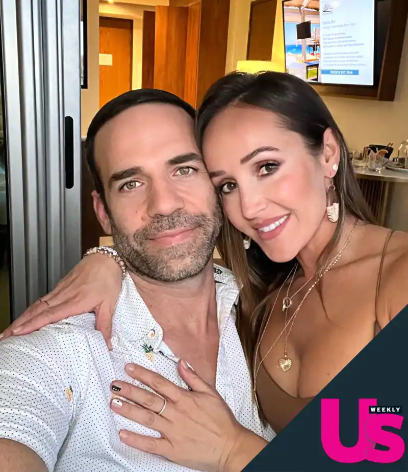 Former Bachelorette Ashley Hebert’s Boyfriend Is Food Blogger ​​Yanni Georgoulakis: 5 Things to Know