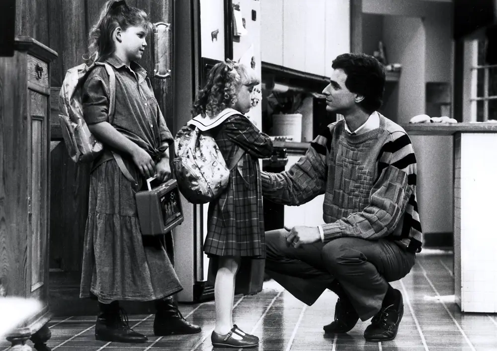 Full House's Jodie Sweetin Explains How Bob Saget Influenced Her Parenting Style