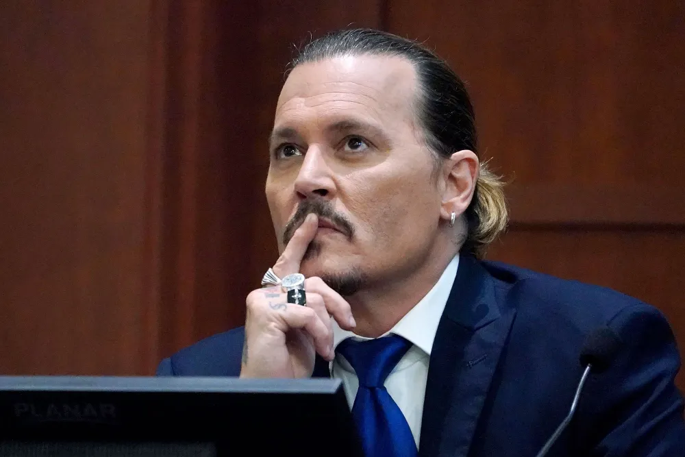 Howard Stern Calls Johnny Depp a Narcissist Amid His Defamation Case Against Amber Heard 2