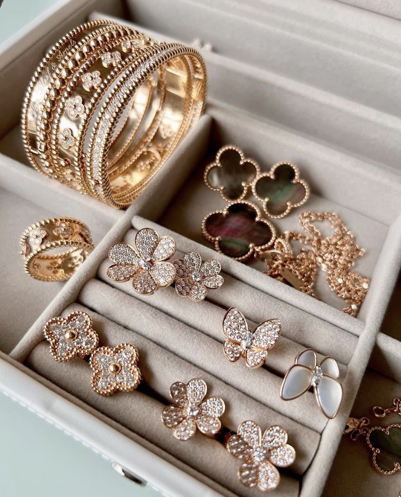 Van Cleef & Arpels Prices 2022,Van Cleef and Arpels Price Increase 2022